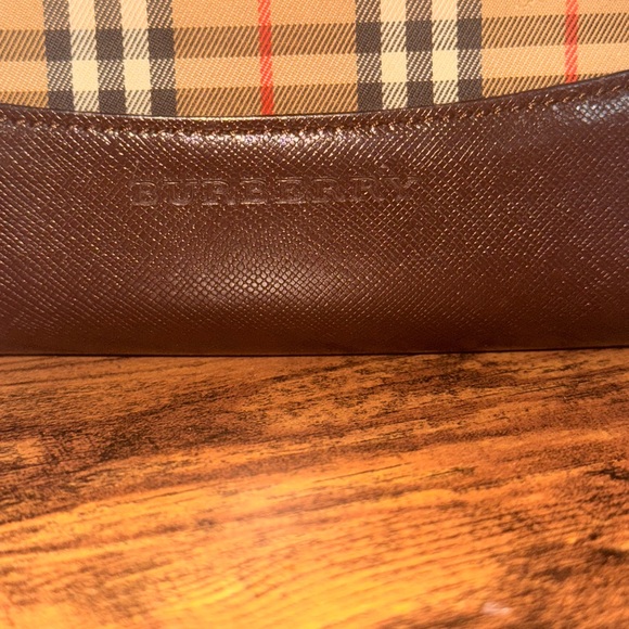 Burberry Checkered Brown and Tan vintage bag and matching wallet! - Picture 3 of 14